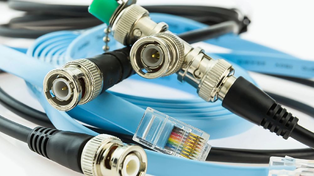 Choosing the Right Video Transmission: Coaxial, Ethernet, or Wireless? Choosing the Right Video Transmission: Coaxial, Ethernet, or Wireless?